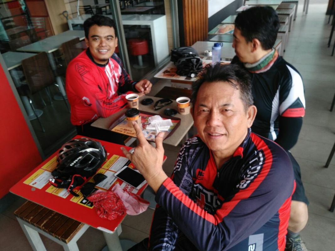 1 October 17, Andy n Mulawarman