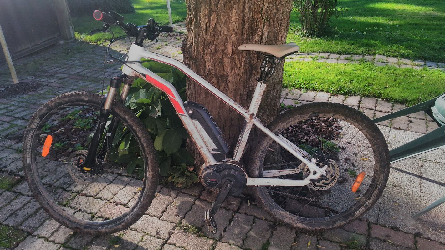 bike tour through La Baffe