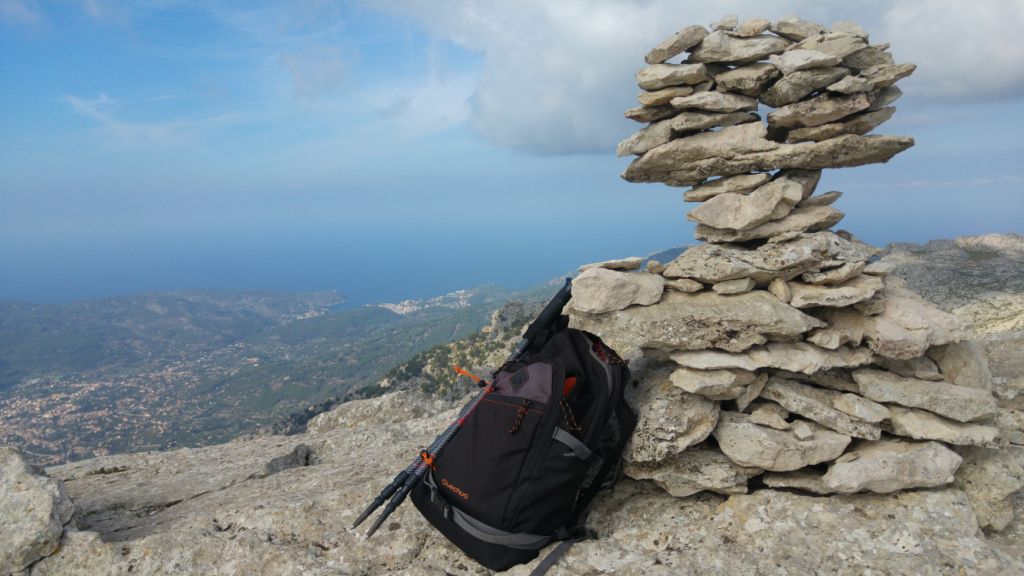 Mallorca a peu: puig de l'Ofre per la coma de Son Torrella