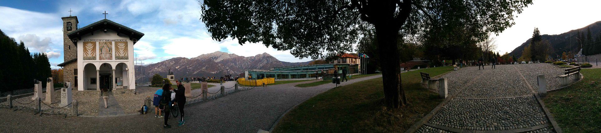 Long bike tour from Vigorelli (Milan) to Ghisallo