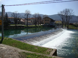 Hebe Bild 7 entlang der Bikemap-Route "KRAS 2010 " hervor