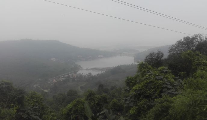 Photo 1 of the Bikemap route "Hanoi to Ba Vi National Park"
