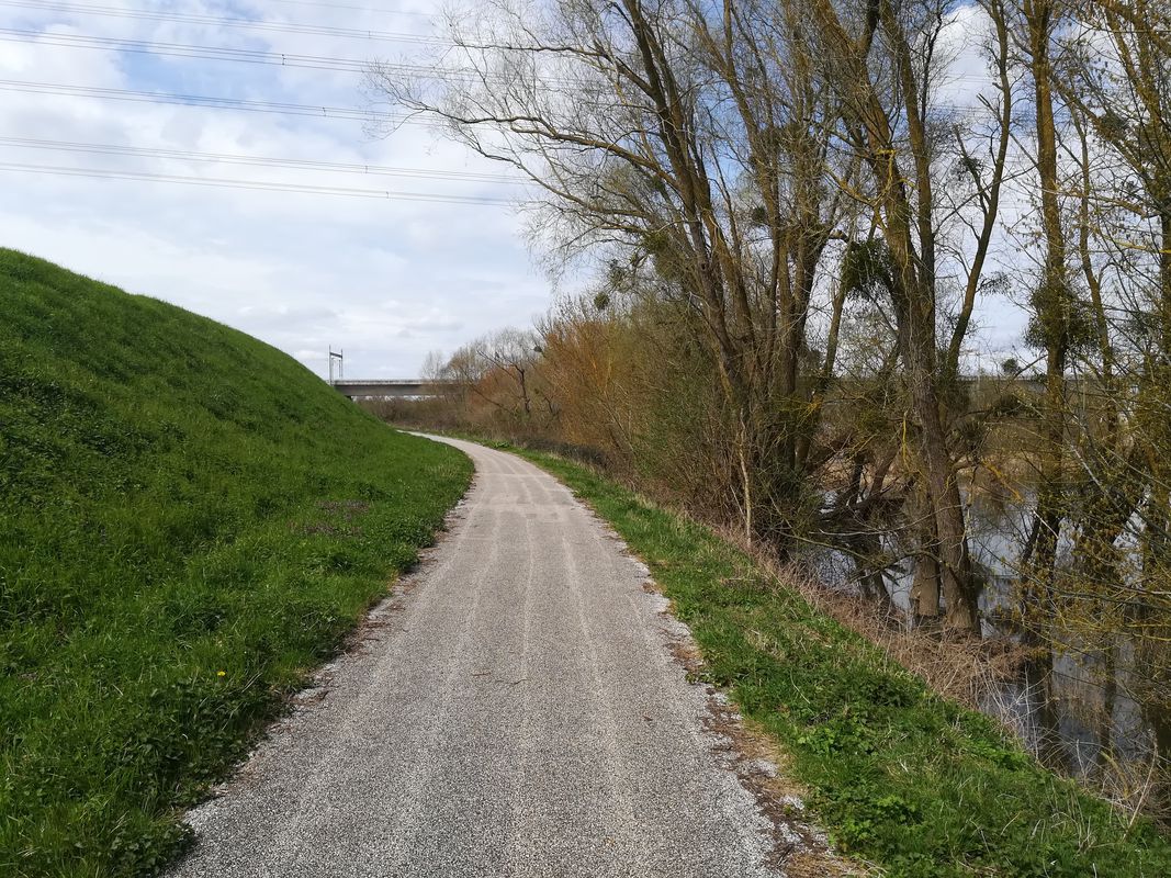 Loire 30 km