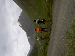 Hebe Bild 2 entlang der Bikemap-Route "Karakol-Enilchek-Helipad Khan Tengri" hervor
