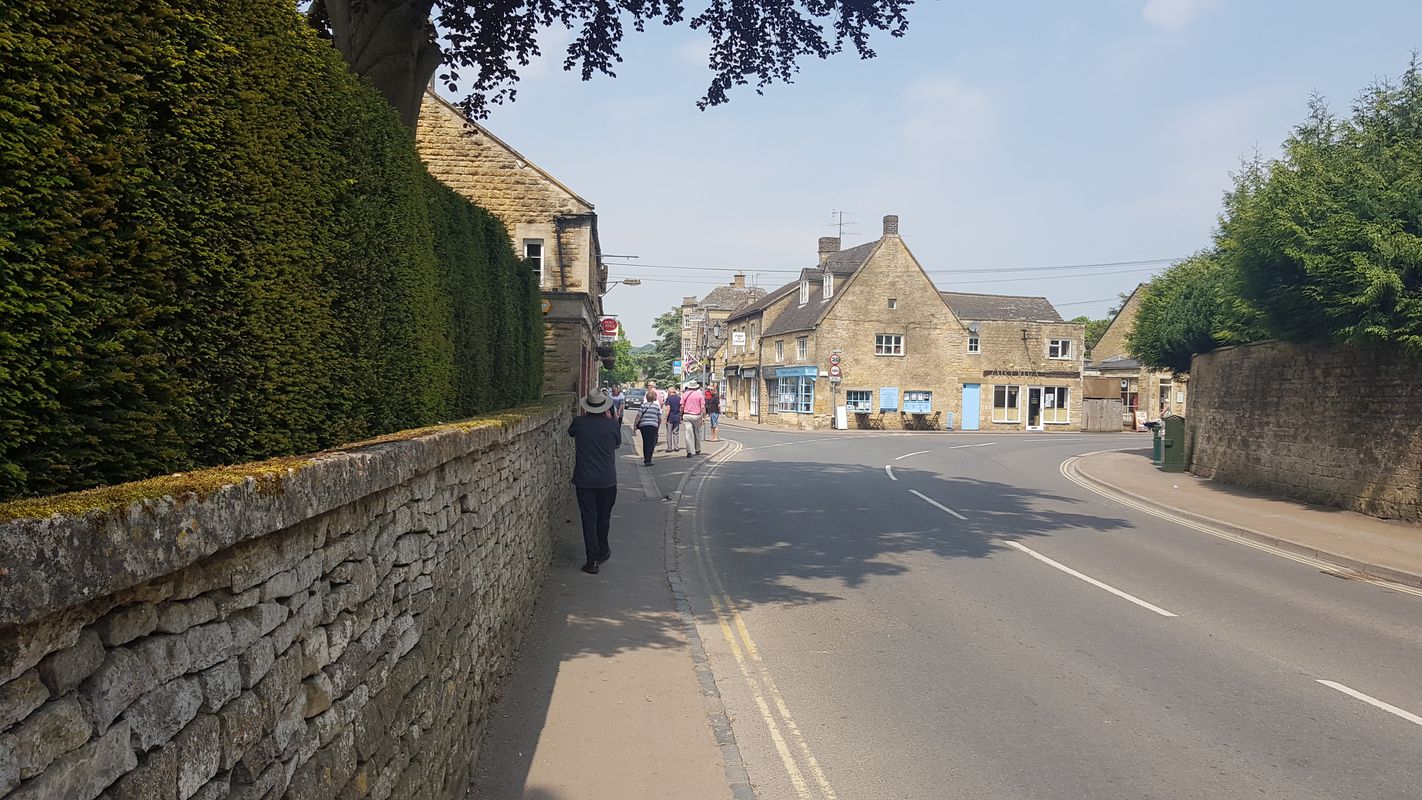 Kingham round trip in Springtime