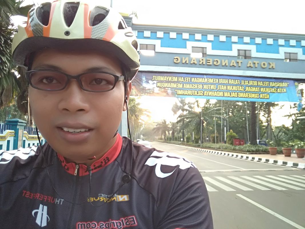 gowes tipis aje
