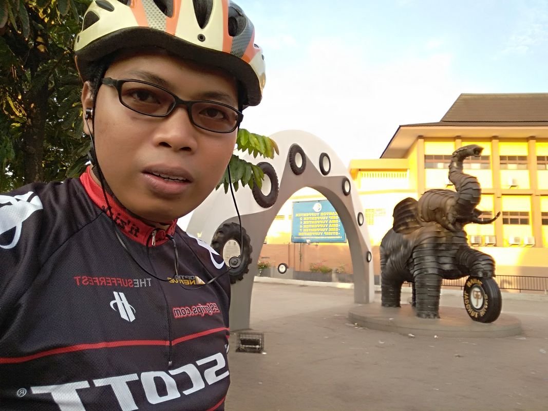 gowes tipis aje