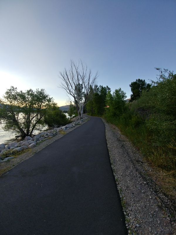 Pineview Parkway