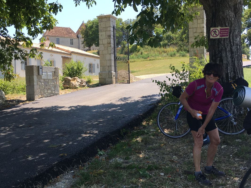 Snail-Like Jeudi Track In Saint-Astier