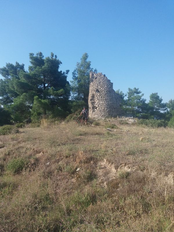 Ανεβασια και μονοπάτια Σταυρού
