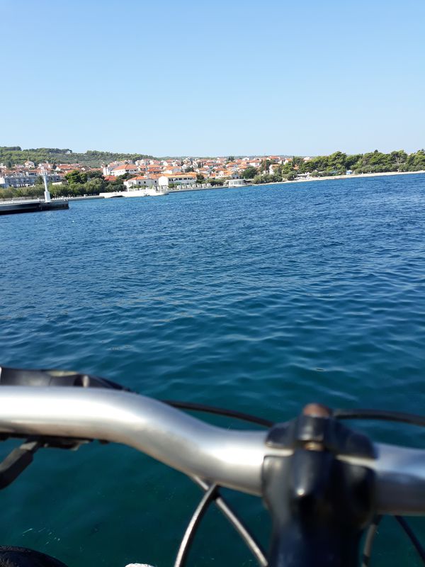 splitska - supetar