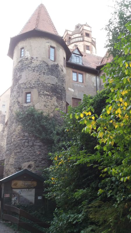 von Hinbach zur Ronneburg