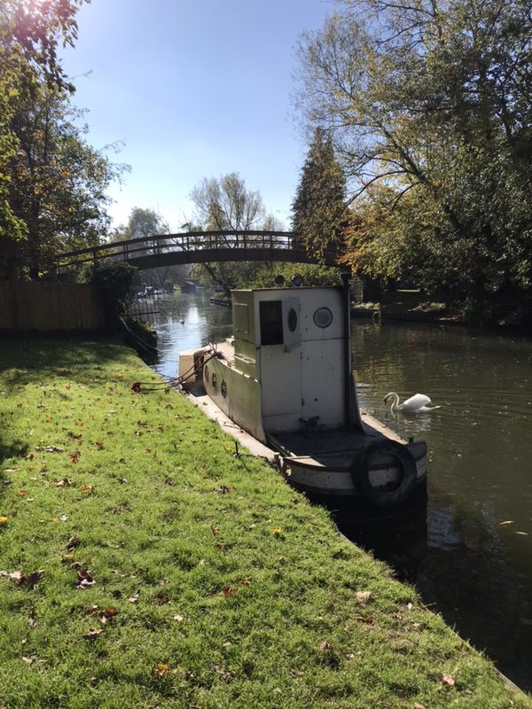 Lengthy Sunday Ride In Henley-On-Thames