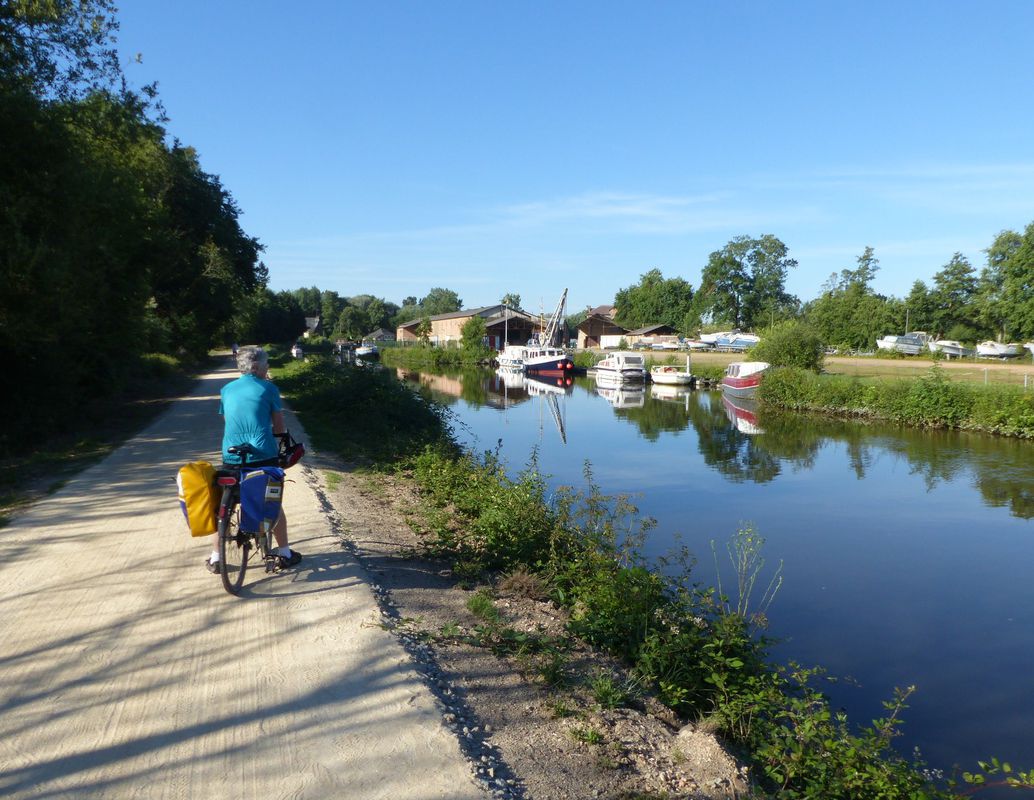 Brittany Tour day 4 - Rennes to Malestroit