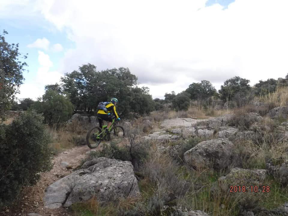 Venta con Peña Aguilera - San Pablo de los Montes