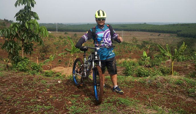Photo 1 of the Bikemap route "Adventure bukit leuwih nangka subang"
