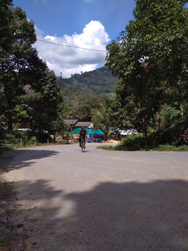 Tangyong Mat - BangLang Dam@Santik