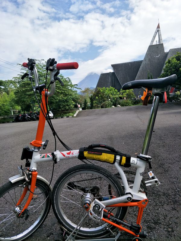 hyatt-museum merapi