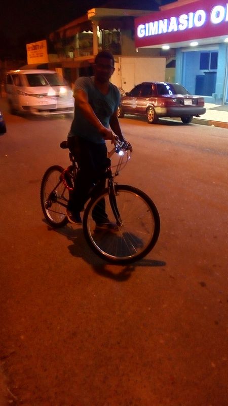 la vuelta al parque del este
