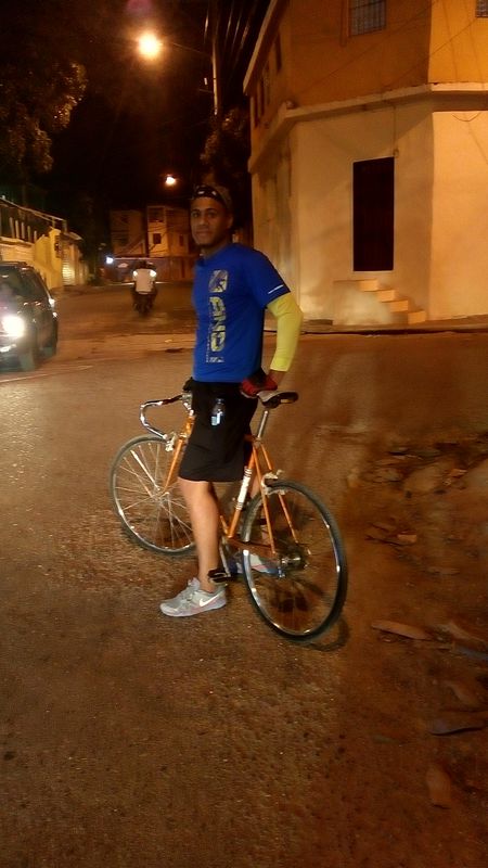 la vuelta al parque del este