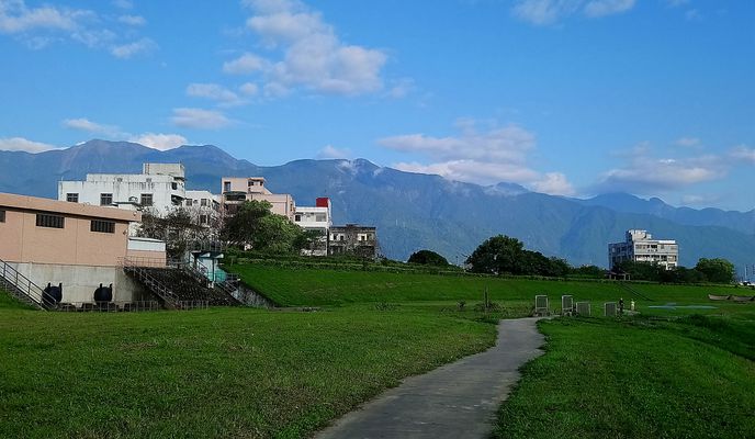 Photo 2 of the Bikemap route "20190302美崙溪和咖小鈞吃飯"