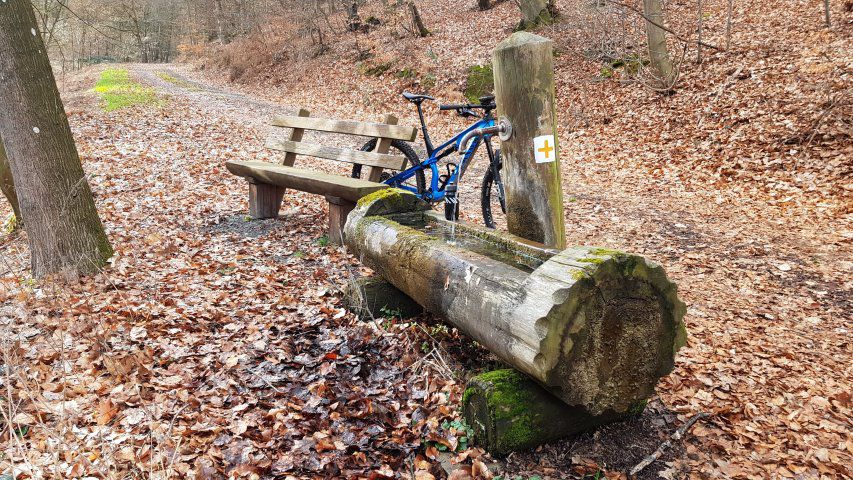 über die Hohe Straße