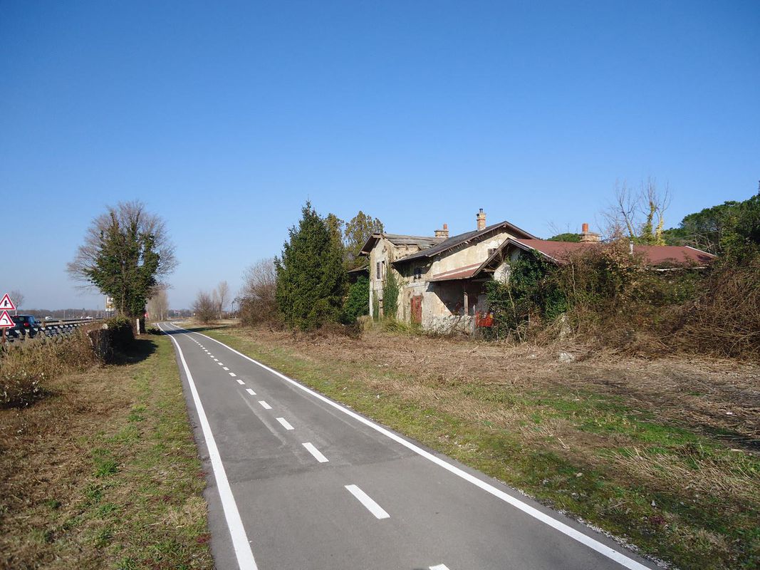 Da Aquileia al mare lungo i canali