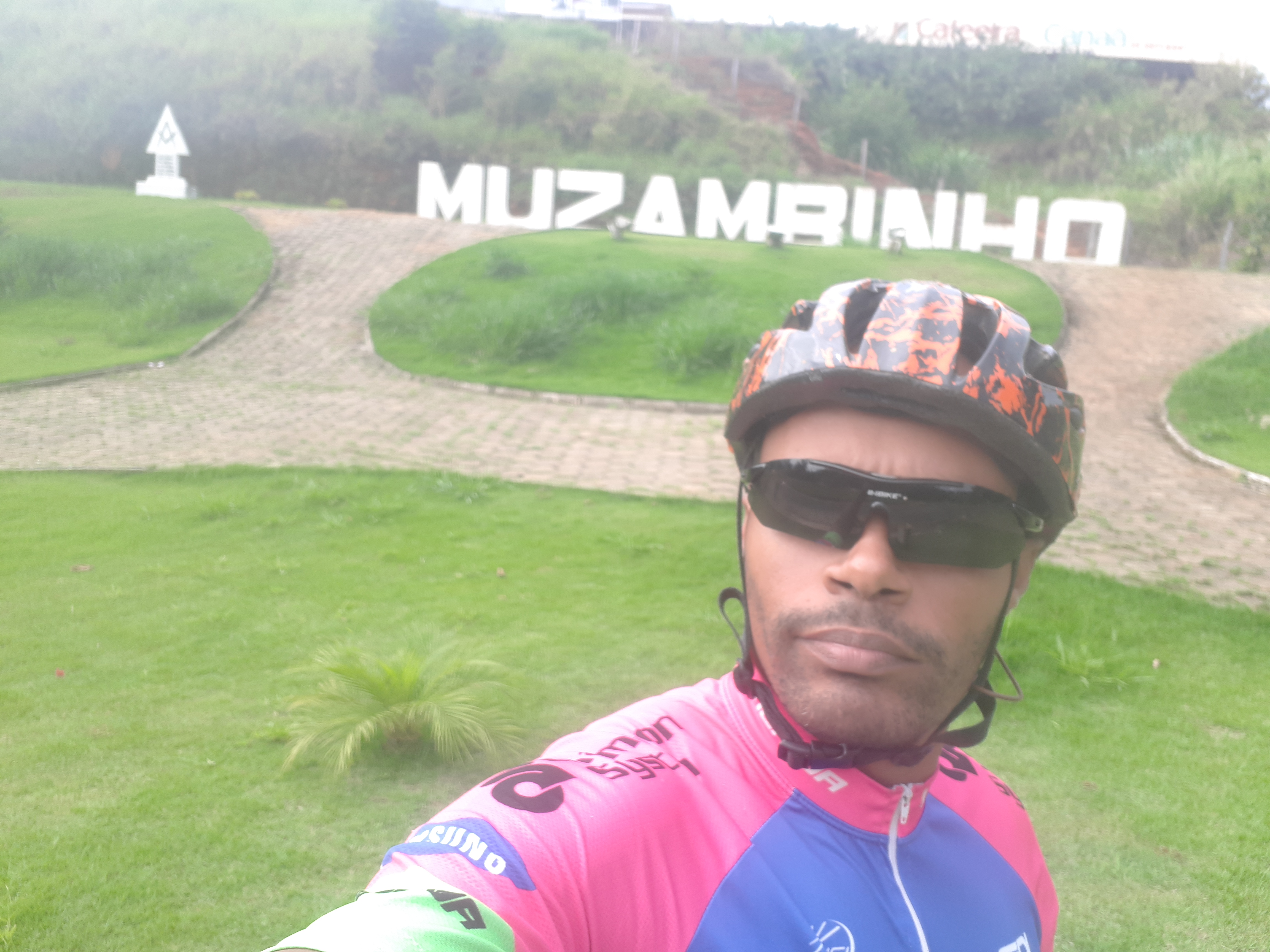 Bate e volta Muzambinho de bicicleta