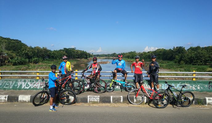 Foto 1 der Bikemap-Route "menurun desa2"