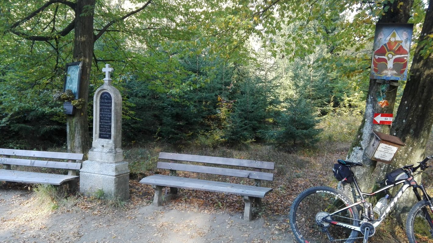 Hiesberg, Ruine Zelking - Variante I
