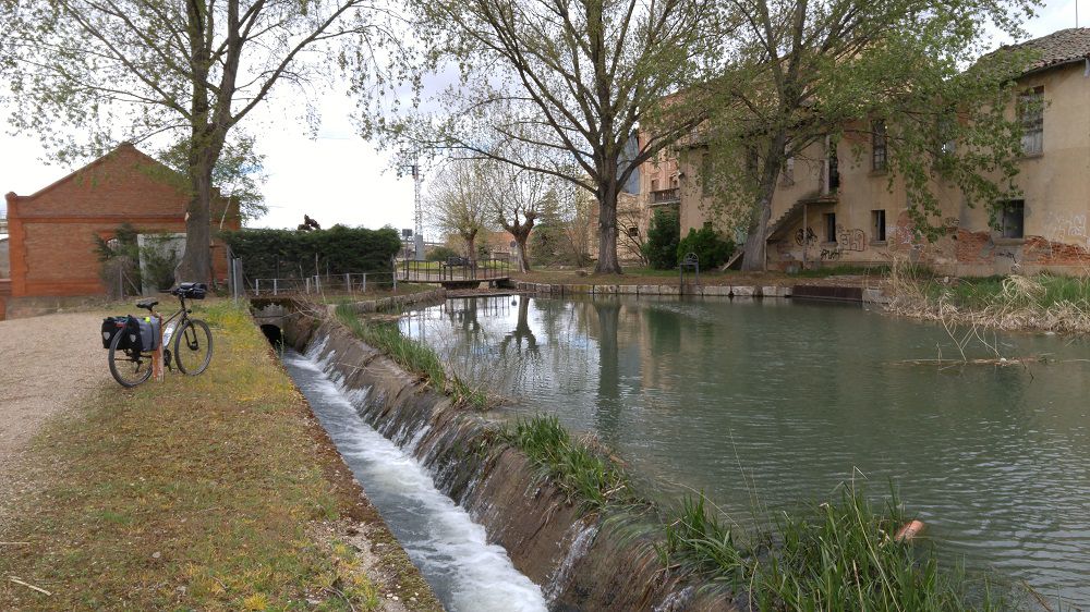 Canal de Castilla 3: Palencia-Valladolid