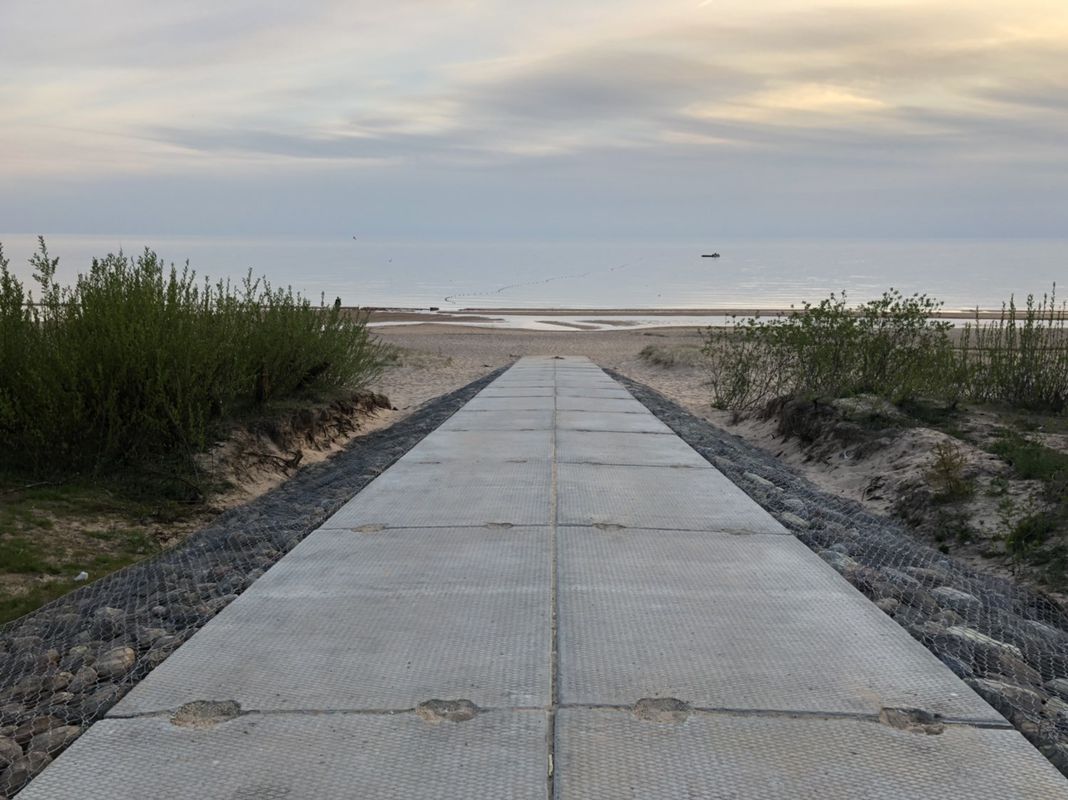 Snail-like route in  Baltic sea