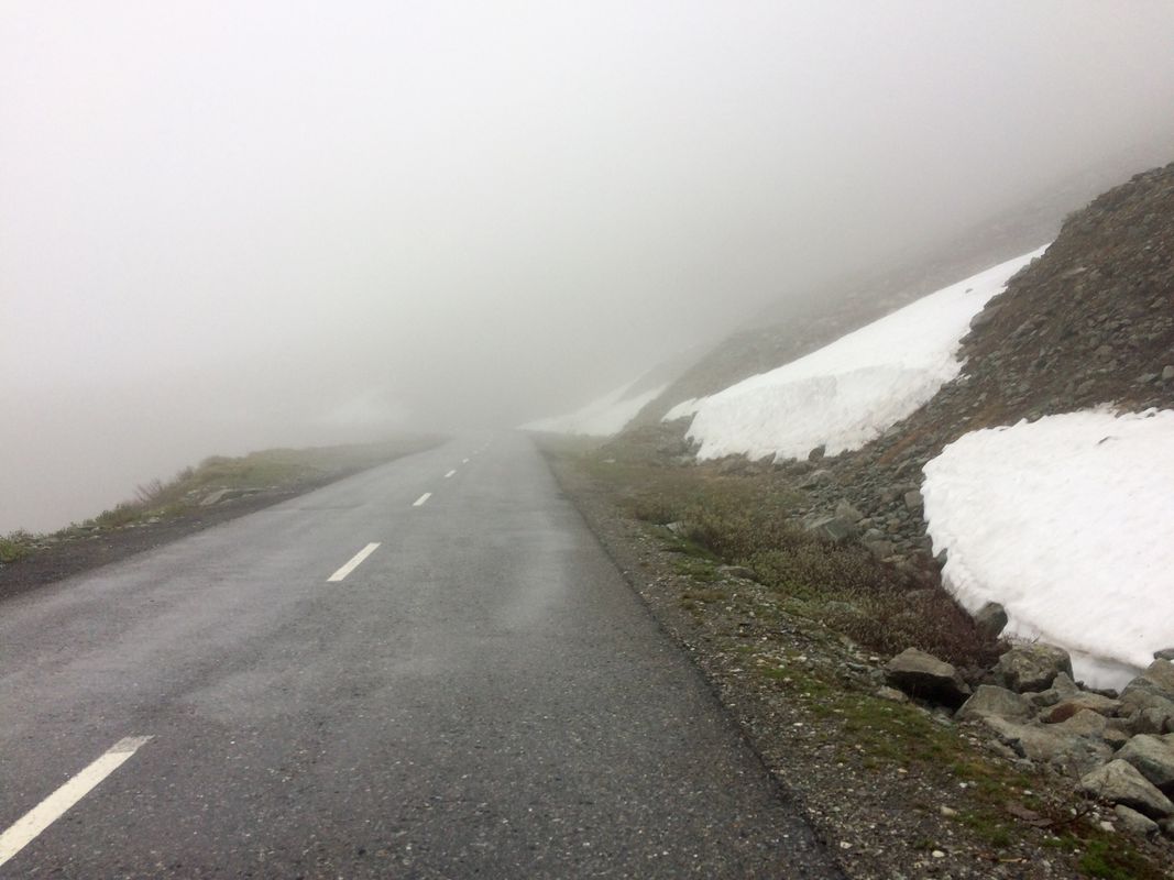 Zürich-Vaduz-Chur-St.Moritz-Chiavenna-Como-Milan-Bergamo