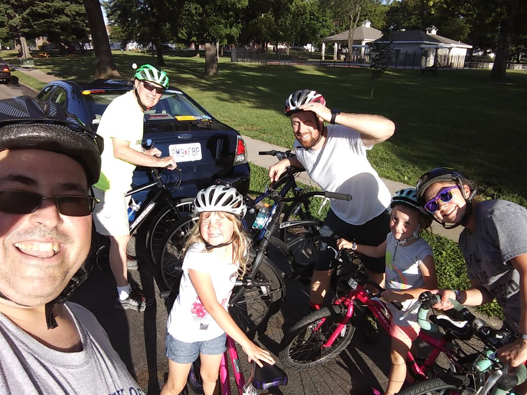 Group Ride ib Carthage, MO.