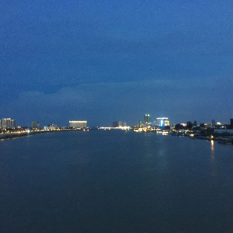 Snail-like route in Phnom Penh