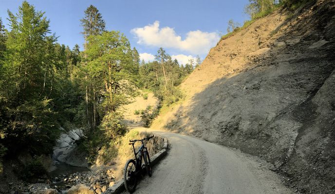 Photo 1 of the Bikemap route "Güatle bis Alpe Weißenfluh"