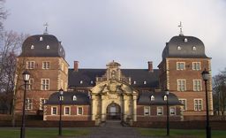 Hebe Bild 2 entlang der Bikemap-Route "Schloss Ahaus - Quantwick - Wüllen - Schloss Ahaus" hervor Hebe Bild 2 entlang der Bikemap-Route "Schloss Ahaus - Quantwick - Wüllen - Schloss Ahaus" hervor
