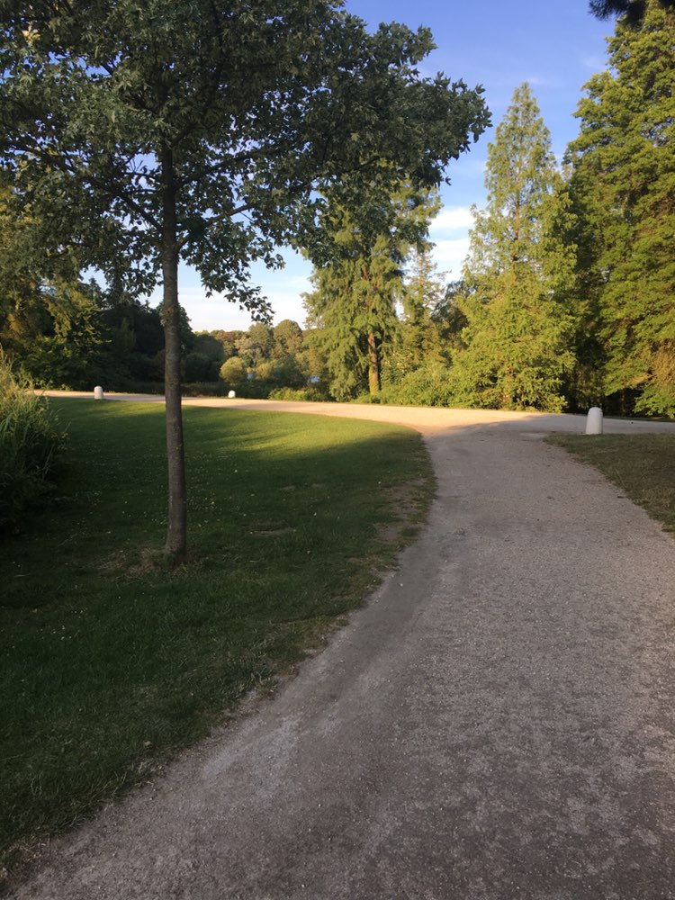 Slow ride in La Hulpe