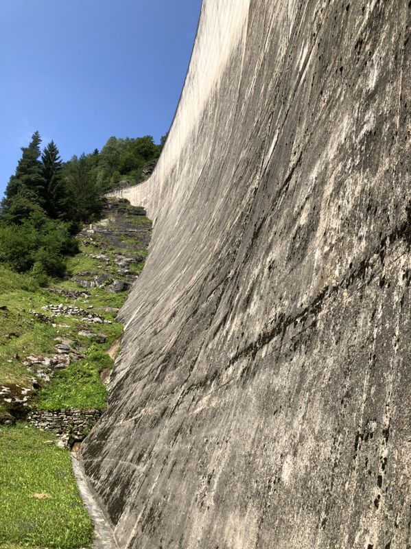 Einfache Fahrt in Malvaglia
