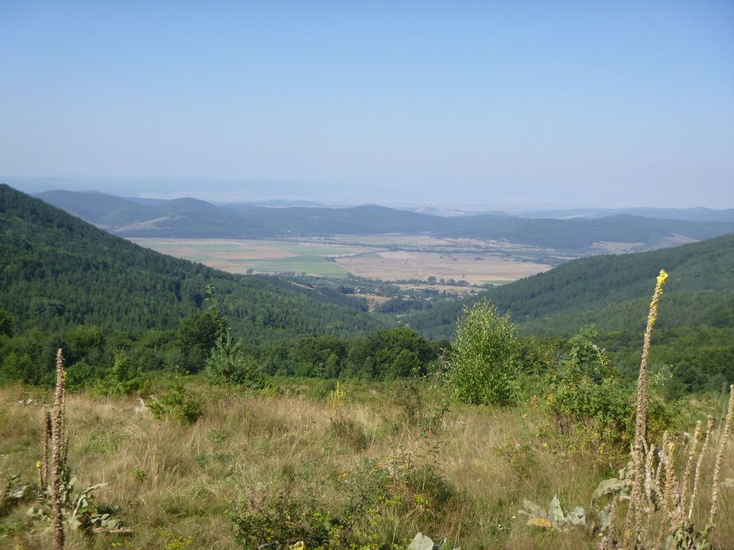 с. Г. Камарци - с. Стъргел - вр. Звездец - пр. Арабаконак
