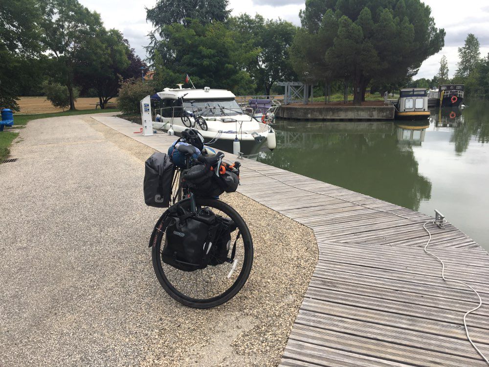 La Poule à vélo - Gare d’Agen
