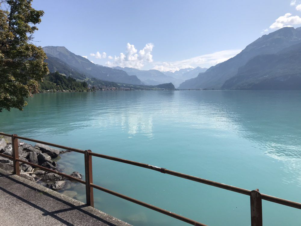 Crisp ride in Brienz