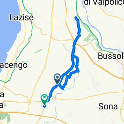 Giro a velocità lenta in Castelnuovo del Gardalive