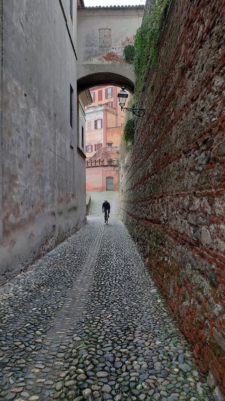Romano C.se - Masino Castle - Azeglio Castle - Pobbia Church -   Albiano Castle  -Romano C.se  medium level  ROAD -TREKKING  bike  &amp;  e-bike TOUR
