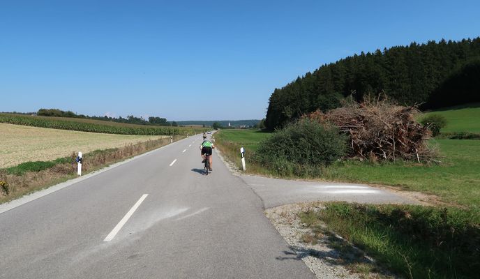 Foto 1 der Bikemap-Route "Wörth-Kronwieden-Rimbach-Unterhollerau-Otering-Großköllnbach-Töding-Mamming-Alte_Mühle-DGF-Wörth"