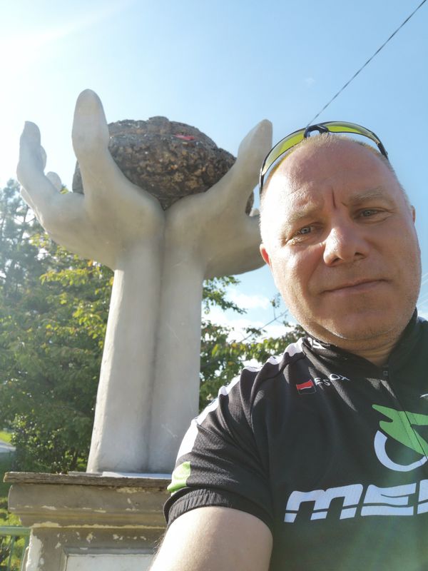 TO-Jelenie jamy-Horna Dolna-TO