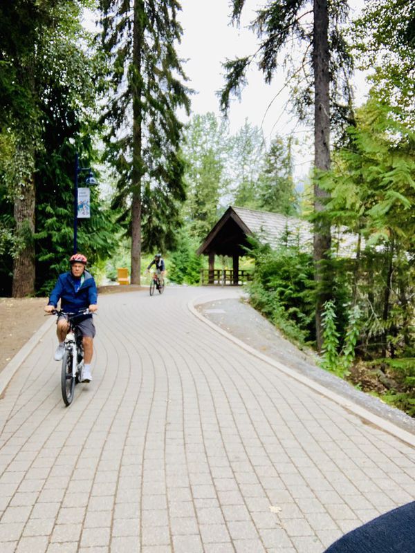 WhistlerEbikes.com