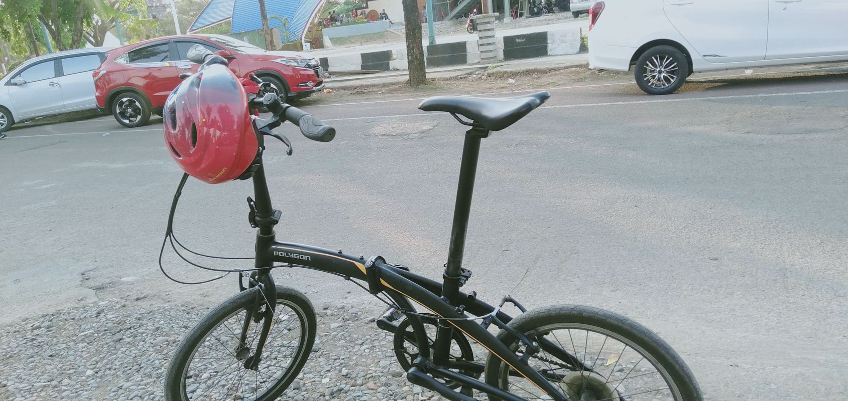 Slow ride in Kecamatan Lau