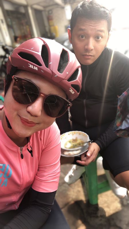 Semangatttt!!! mlipir nyoto dlu 🥵😛