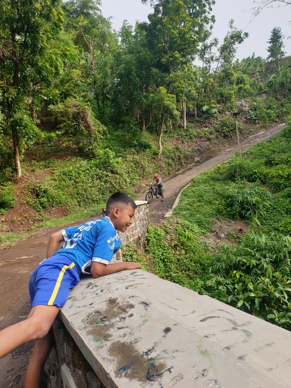 Relaxed route in Kecamatan Sukaluyu